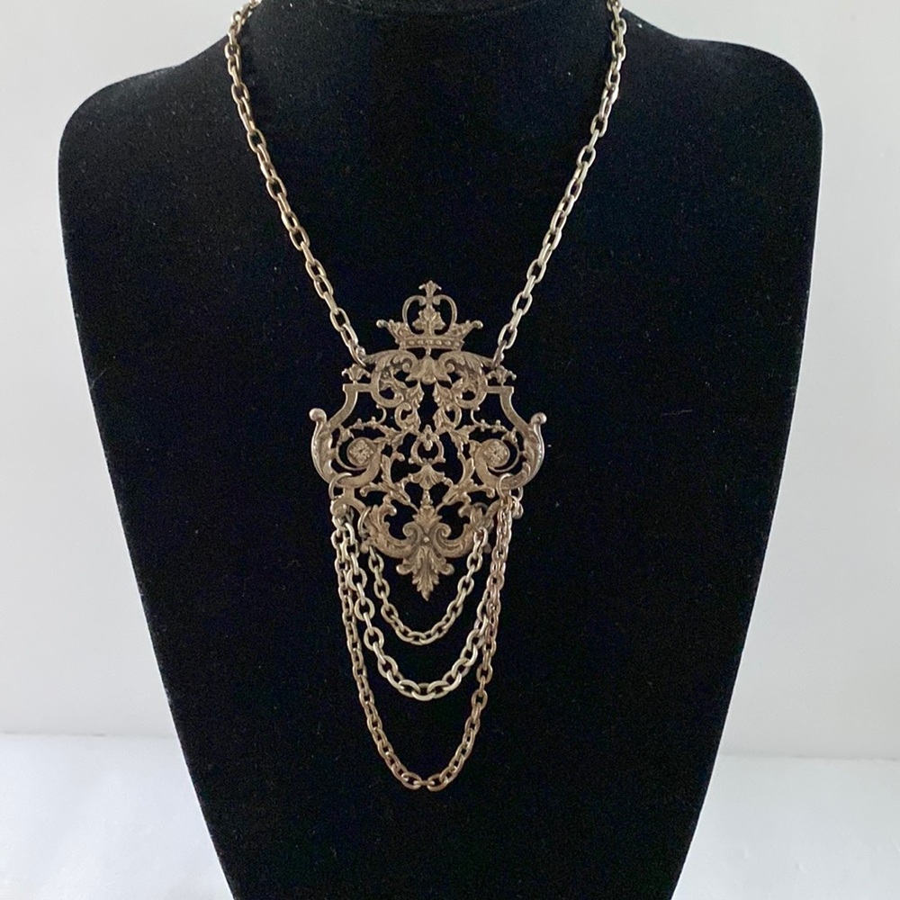 Vintage necklace. N16